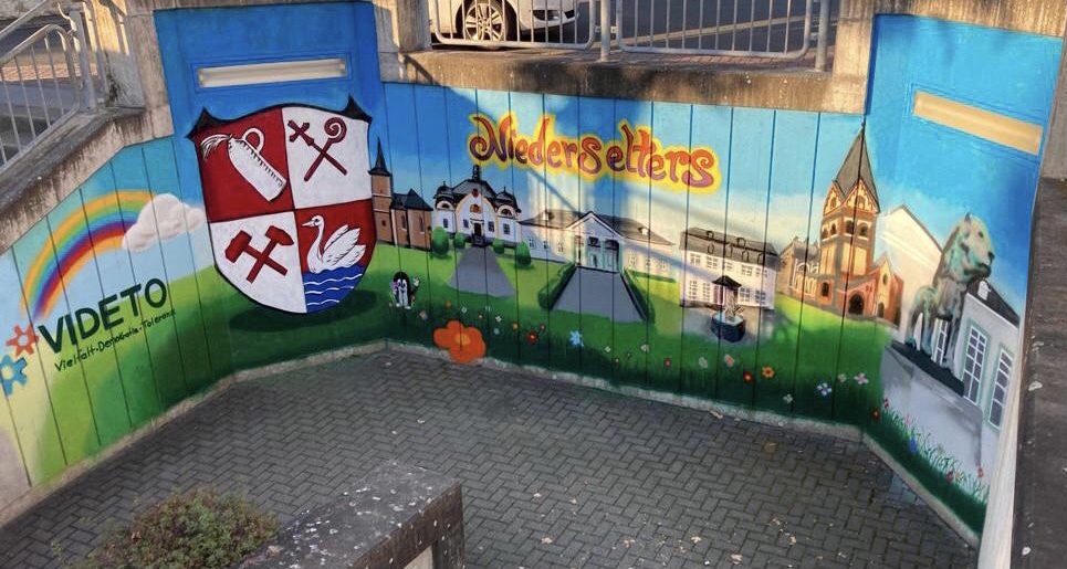 Sprayen wie die Profis - Bei einem zweitägigen Workshop verleihen Jugendliche der Gemeinde etwas Farbe